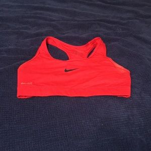 Hot pink nike dri fit